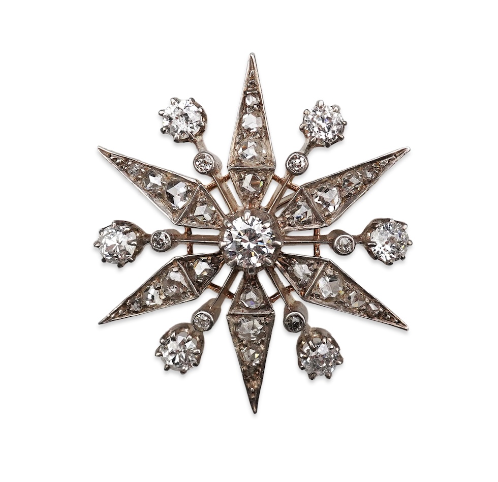 A Victorian diamond brooch, late 19th century